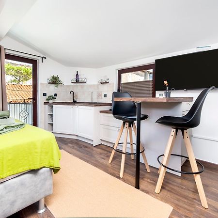 Kuca Melina Apartment โรวีน ภายนอก รูปภาพ